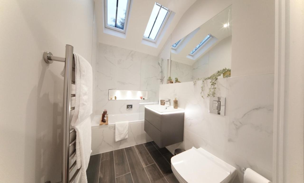 Ritual Stays: Stylish City Centre Flat with Workspace St Albans Exterior photo