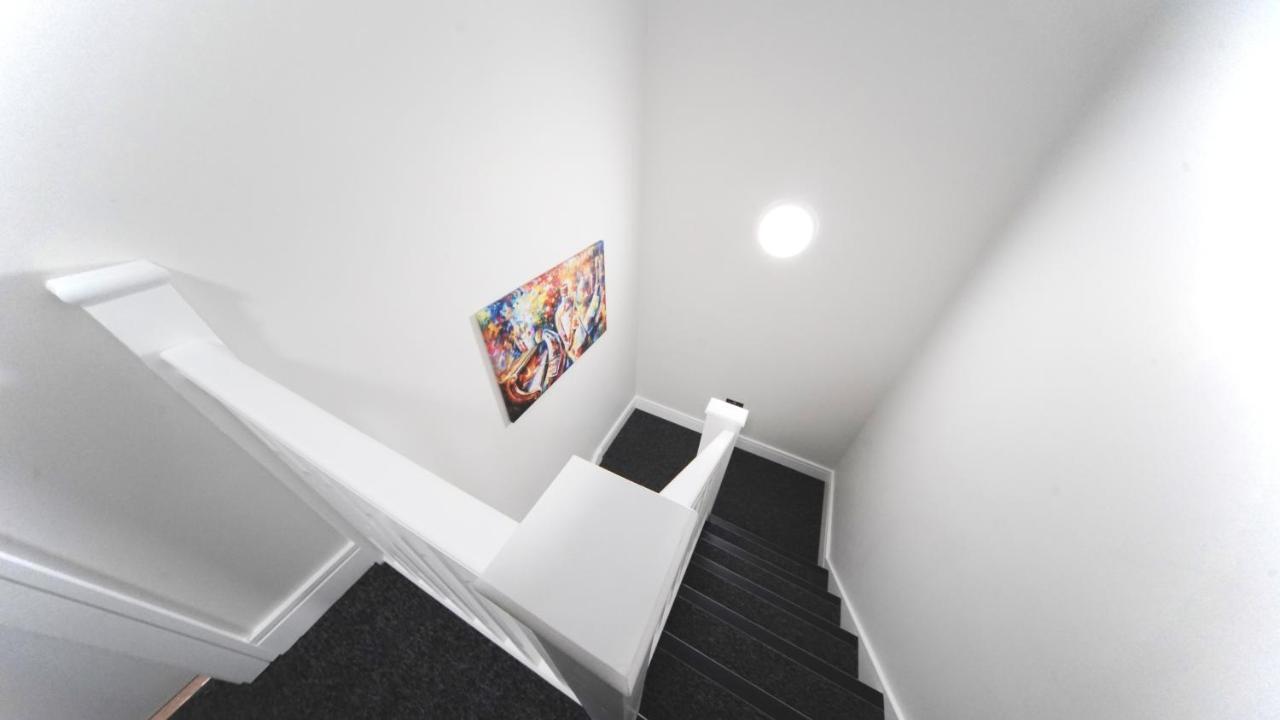 Ritual Stays: Stylish City Centre Flat with Workspace St Albans Exterior photo
